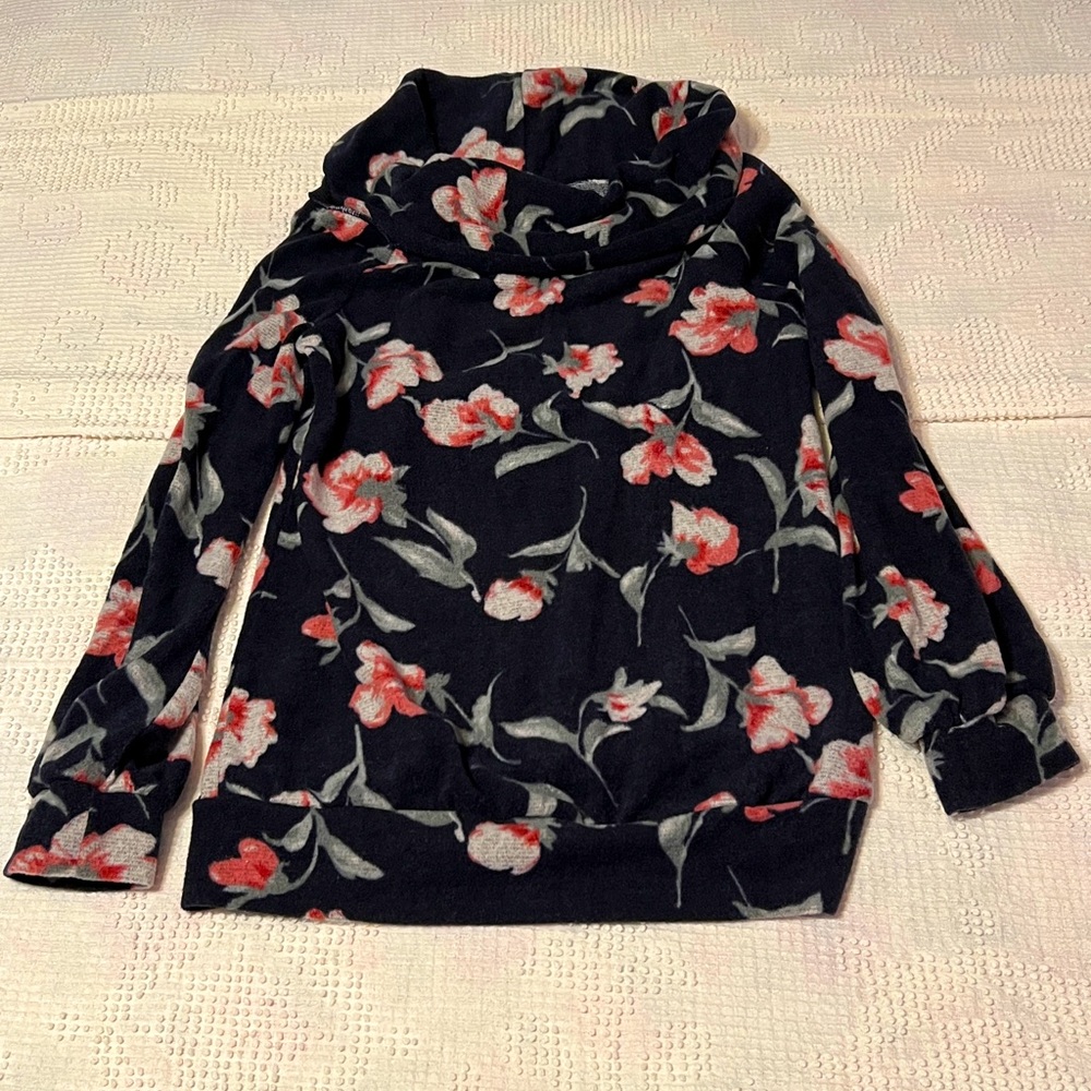 NWT BRUSHED FLEECE TOP